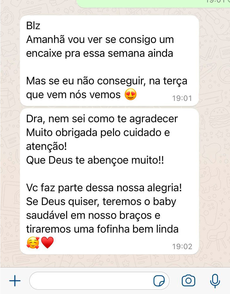 Dra Carolina Meireles